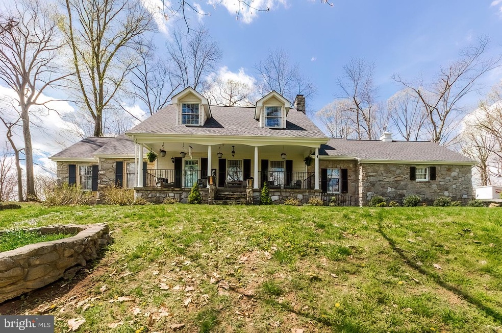 135 Woodcrest Dr, Winchester, VA 22603 - photo 1