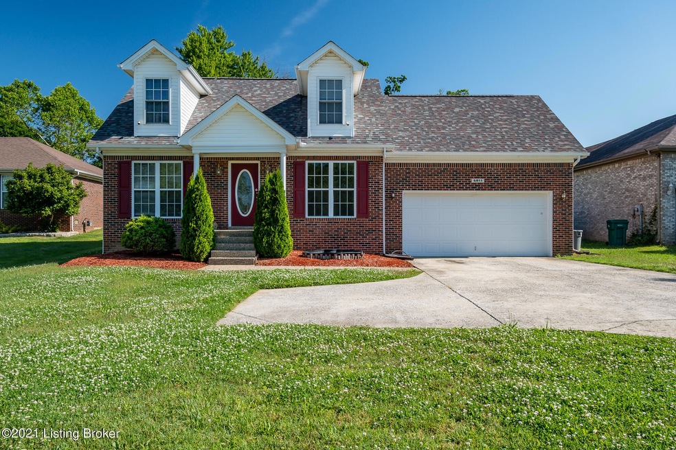 6811 E Manslick Rd, Louisville, KY 40228 - photo 1