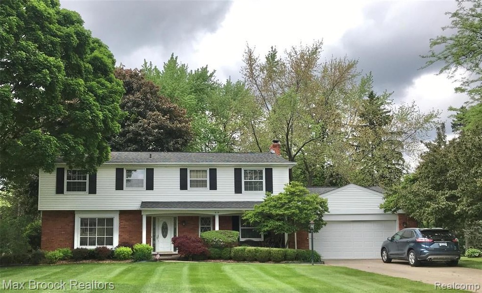 Front View of 615 Rolling Rock Rd