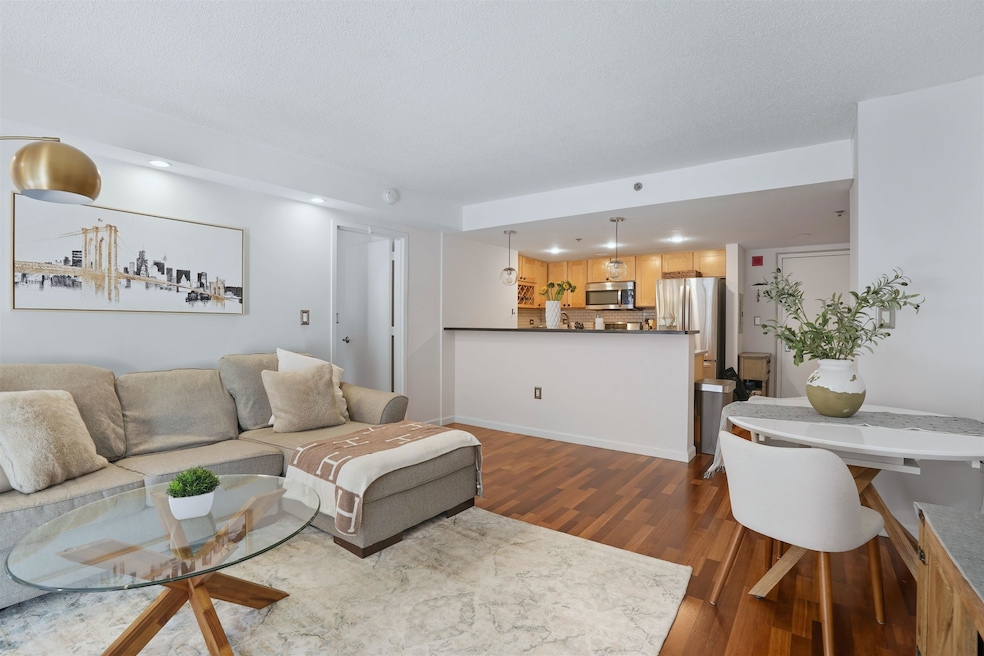 The Sky Club unit 12M, Hoboken, NJ 07030 - photo 1