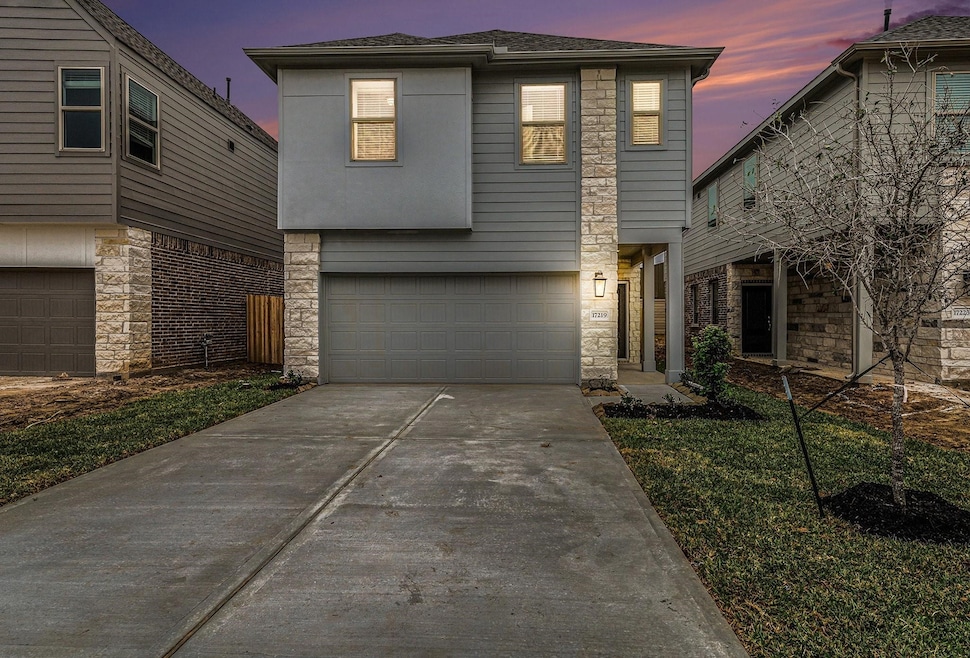 17219 Walden Lake Ln, Hockley, TX 77447 - photo 1