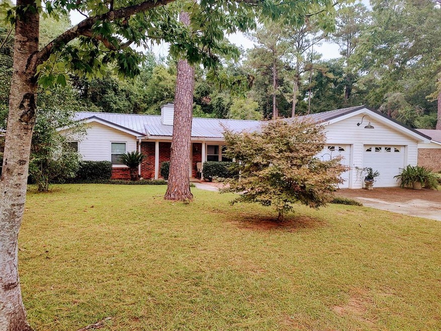 5606 Whispering Pine Cir, Dothan, AL 36303 - photo 1
