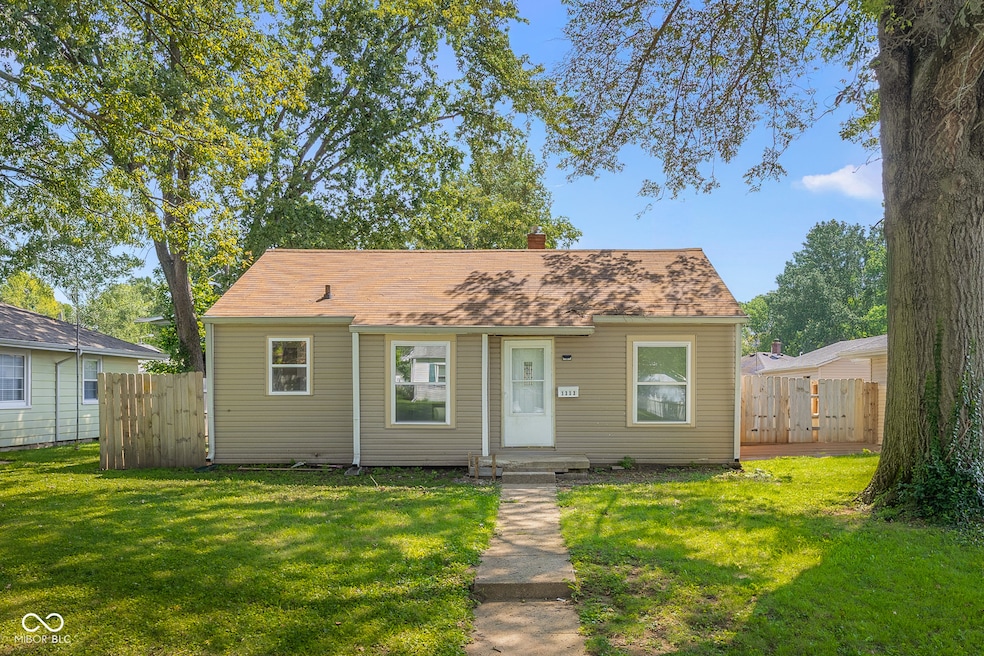 1313 Pennsylvania St, Columbus, IN 47201 - photo 1