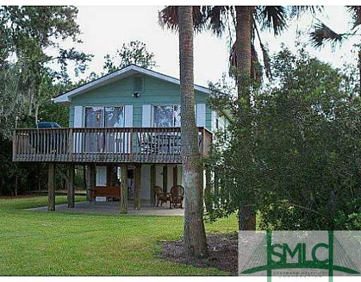 Exterior Front. Charming cottage on the Jerico Riv