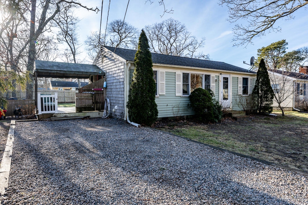 15 Circuit Rd E, West Yarmouth, MA 02673 - photo 1