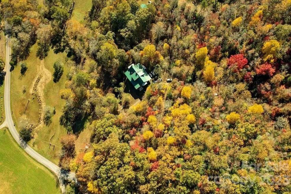 536 Daves Creek Rd, Franklin, NC 28734 MLS CAR4083466