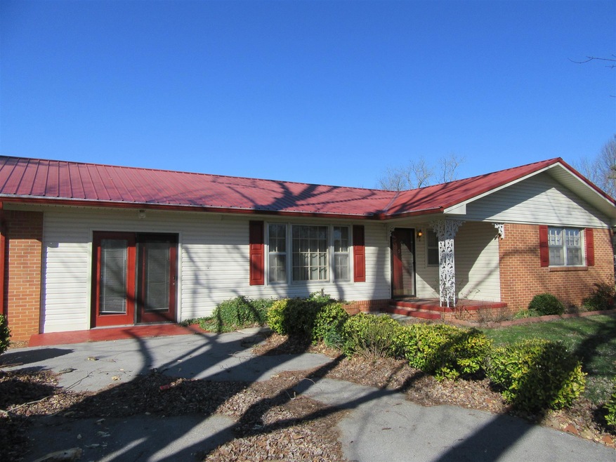 265 Maple Dr, Rock Island, TN 38581 - photo 1