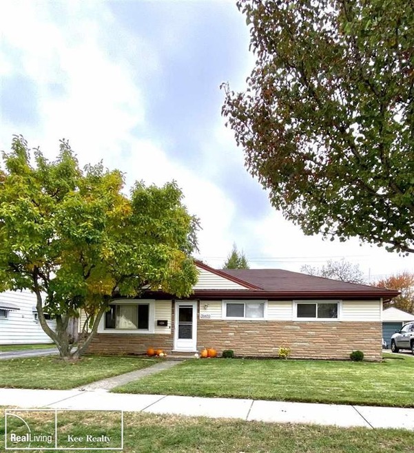 26655 Dale St, Roseville, MI 48066 - photo 1