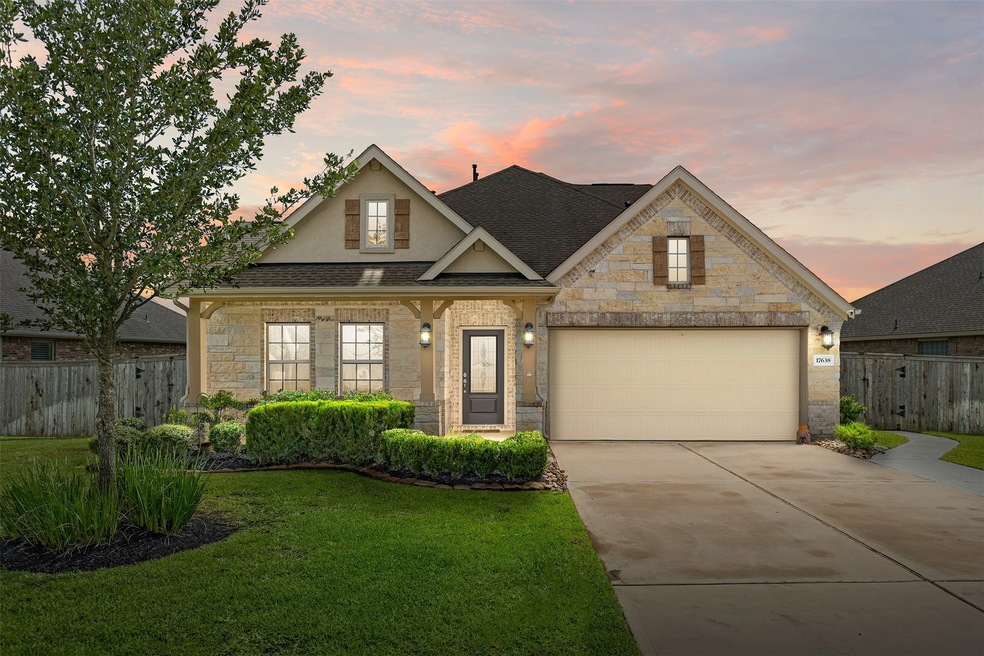 17638 Cypress Hilltop Way, Hockley, TX 77447 - photo 1