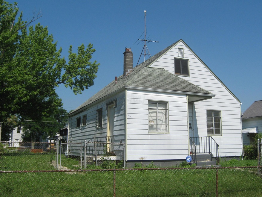 825 Ann St, Columbus, OH 43206 - photo 1