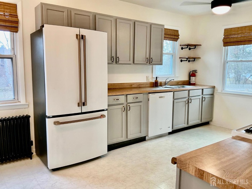 414 Graham St, Highland Park, NJ 08904 - photo 1