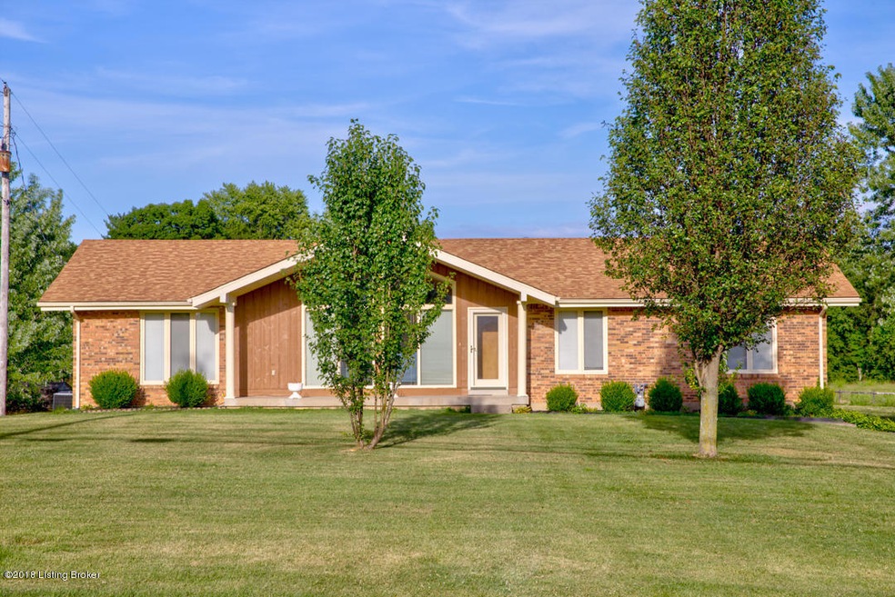 9411 Cedar Creek Rd, Louisville, KY 40228 - photo 1