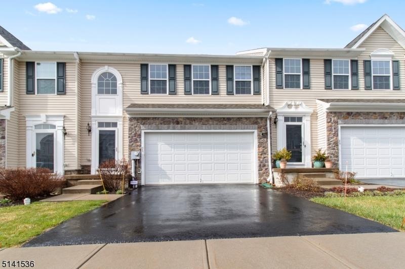 91 Washington Square Cir, Washington, NJ 07882 - photo 1