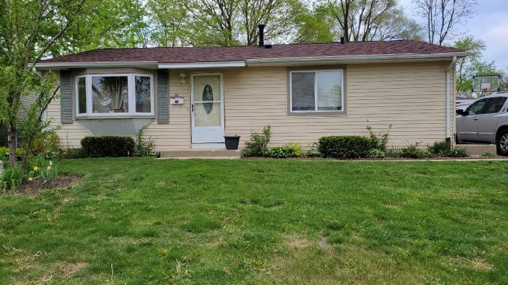 118 Pueblo Rd, Carpentersville, IL 60110 - photo 1