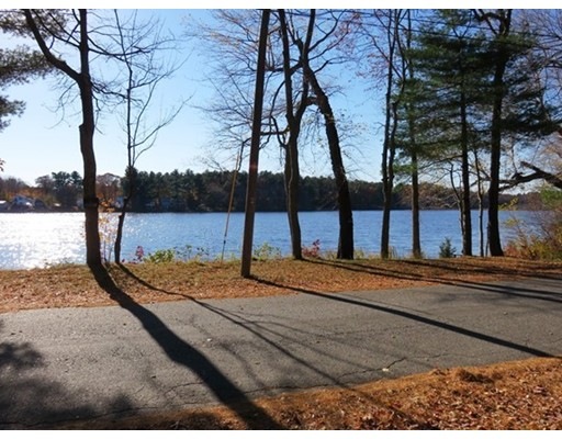 7 Lake Ave, Georgetown, MA 01833 - photo 1