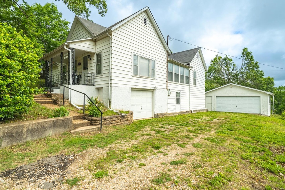 135 W 3rd St, Newburg, MO 65550 - photo 1