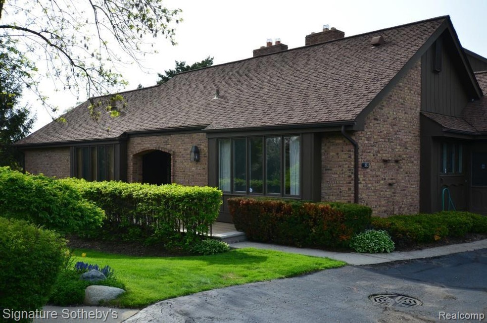 Spacious Wabeek condo