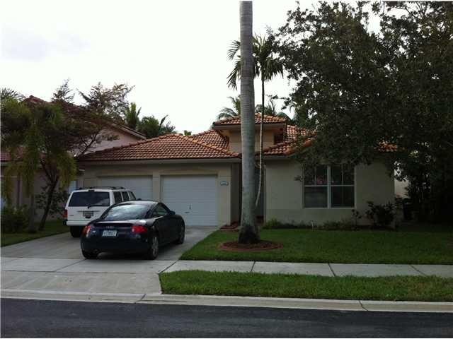 13943 N Cypress Cove Cir, Davie, FL 33325 - photo 1