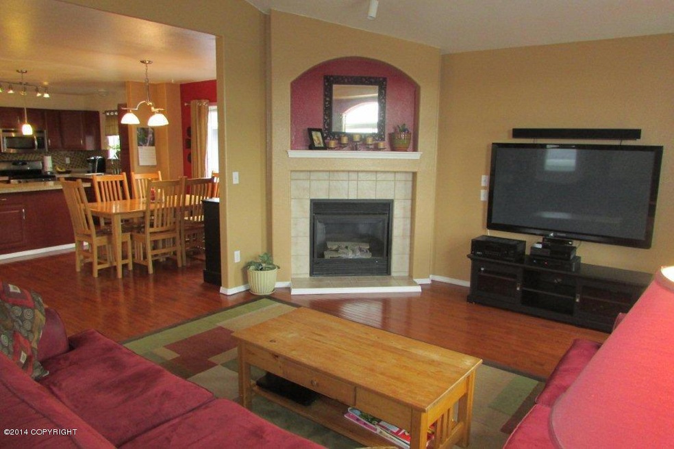 Sunny & Open Living, Dining, Kitchen