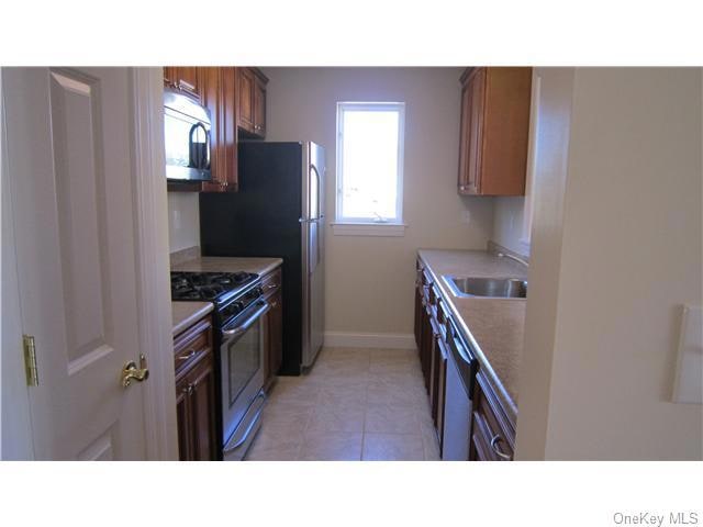 403 Tondo Cir, Monroe Town, NY 10926 - photo 1