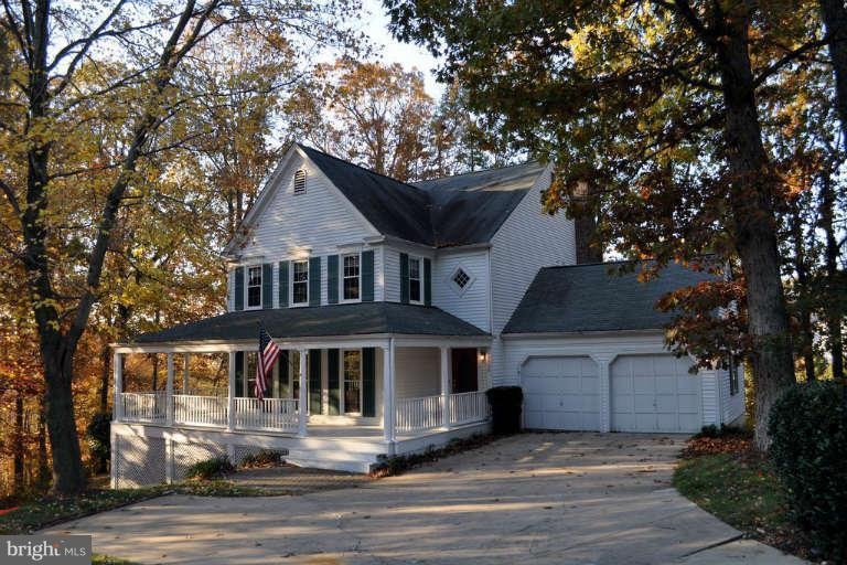 15538 Barrington Place, Dumfries, VA 22025 - photo 1