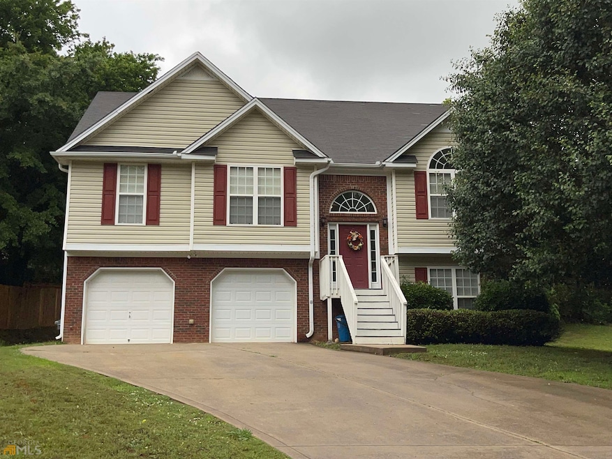 111 Clarion Dr, Carrollton, GA 30116 - photo 1