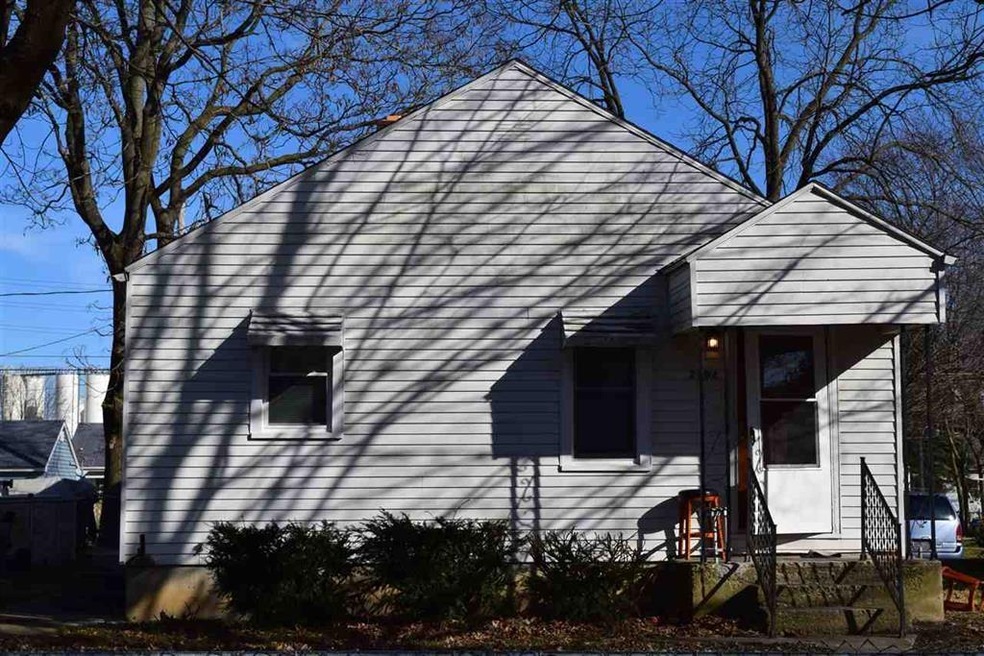 2302 S Beacon St, Muncie, IN 47302 - photo 1