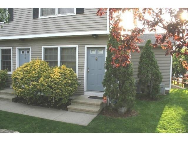 48 Strawberry Hill Ave unit 3, Stamford, CT 06902 - photo 1