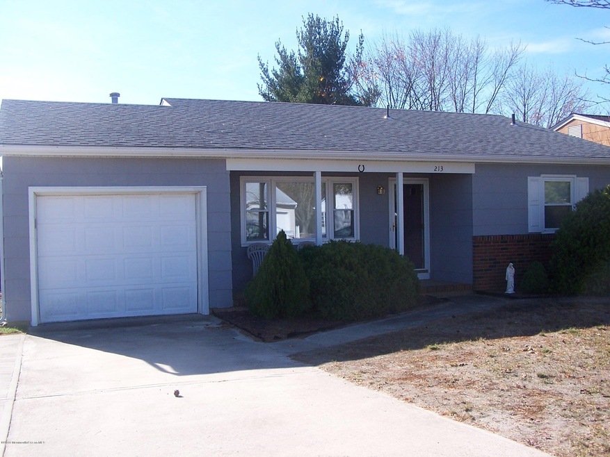 213 Westbrook Dr, Toms River, NJ 08757 - photo 1