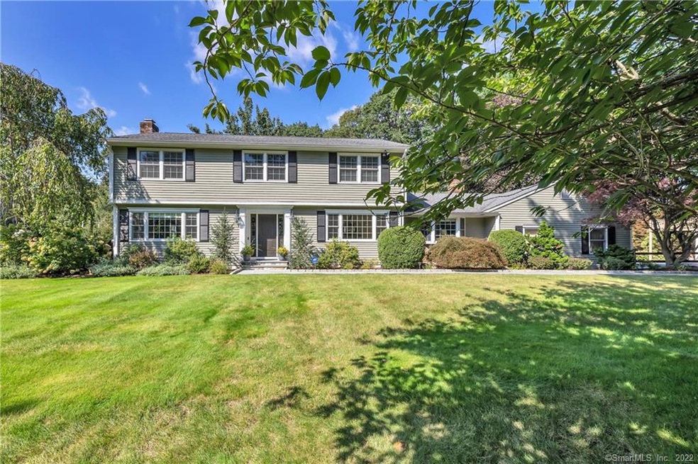 240 Putting Green Rd, Trumbull, CT 06611 - photo 1