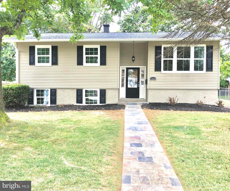 13538 Vandalia Dr, Rockville, MD 20853 - photo 1