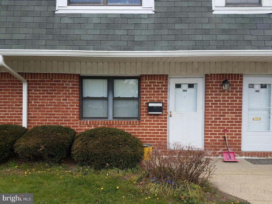 1006 Silver Ct, Hamilton Square, NJ 08690 - photo 1