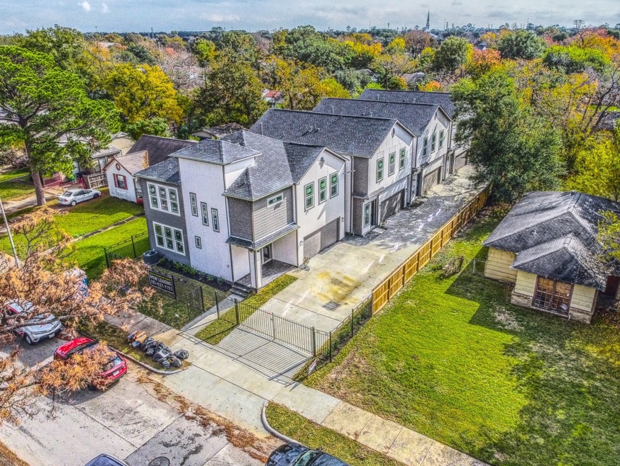 4924 Winnetka St unit C, Houston, TX 77021 - photo 1