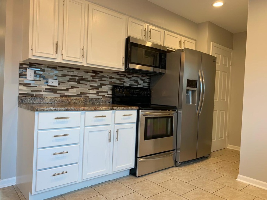 1364 Monomoy St unit D, Aurora, IL 60506 - photo 1