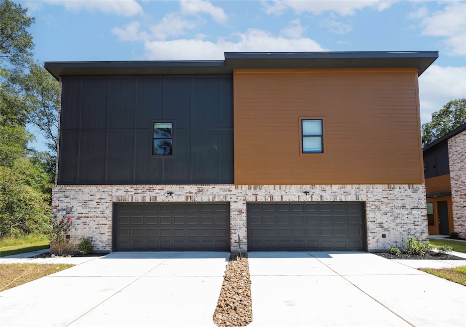 Welcome to 2511 A/B Appian Way!