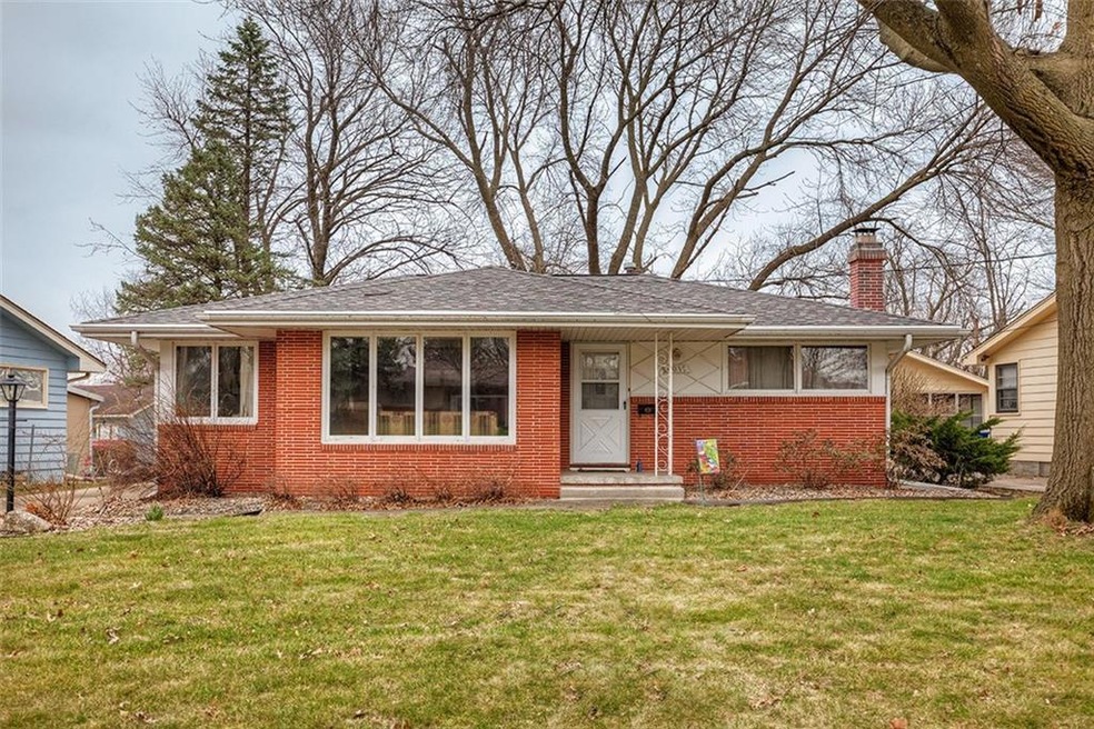 4017 33rd St, Des Moines, IA 50310 - photo 1