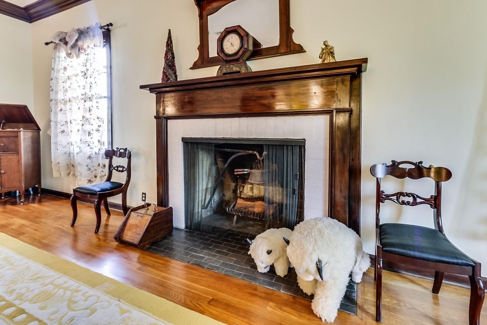 350 E Monte Vista Rd, Phoenix, AZ 85004 - photo 1