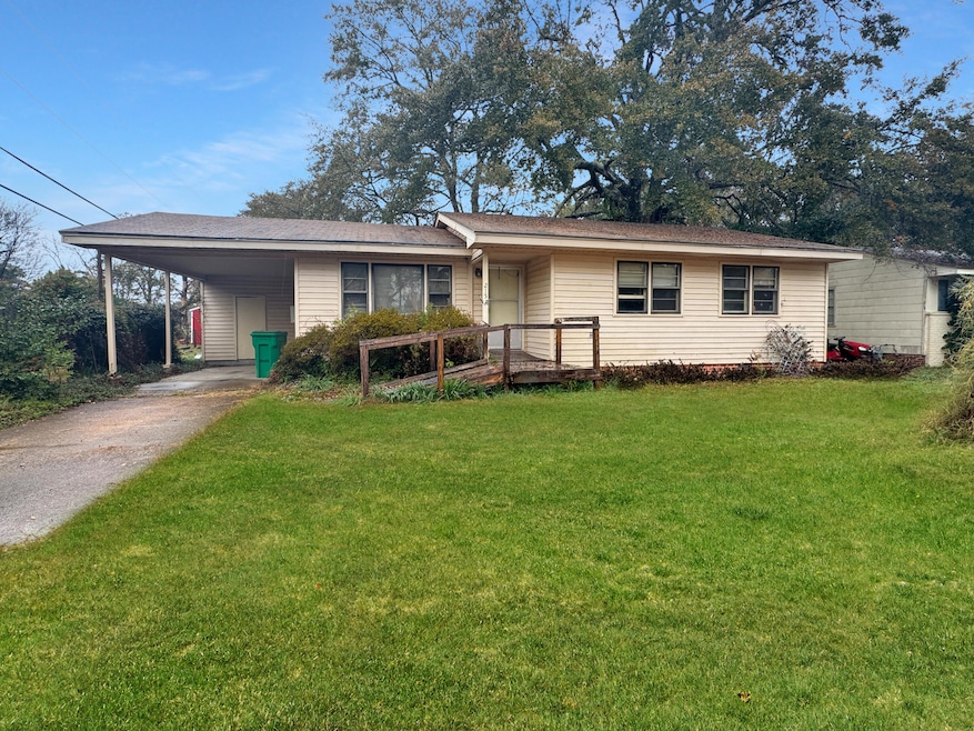 215 Robinwood Cir, Columbus, MS 39702 - photo 1