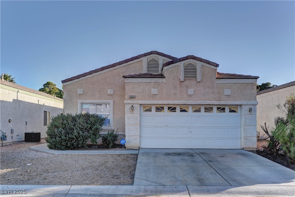 1635 Marion Bennet Dr, Las Vegas, NV 89106 - photo 1