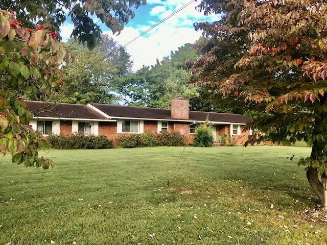 808 Hiwassee Heights Dr, Johnson City, TN 37601 - photo 1