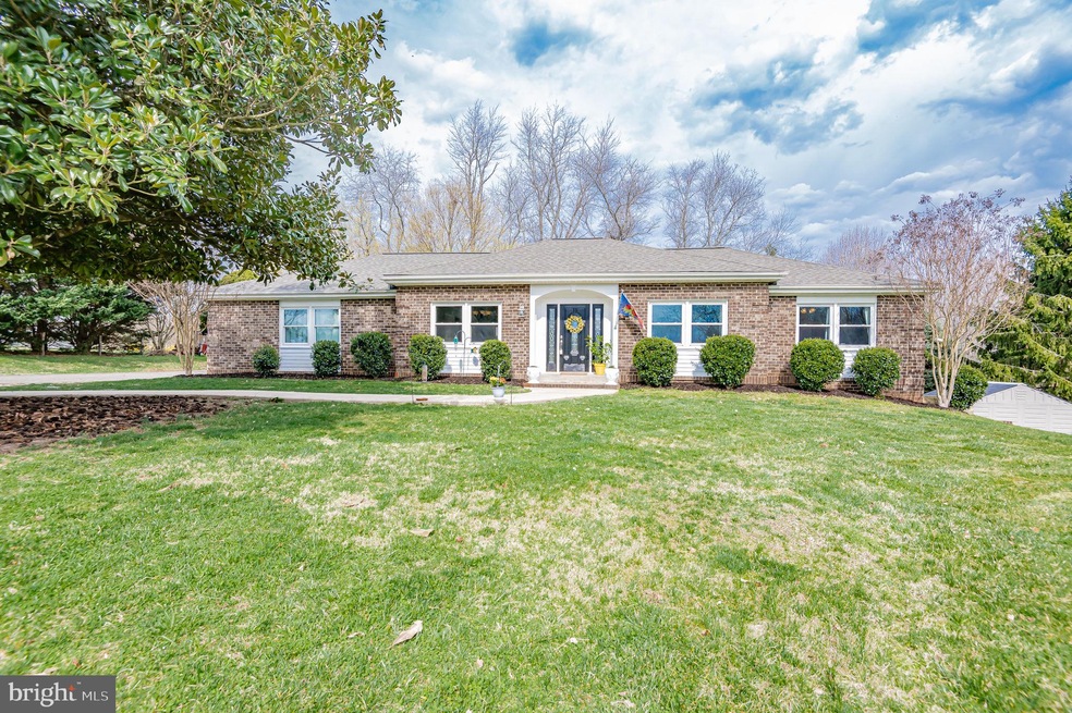 10519 Ni River Dr, Spotsylvania, VA 22553 - photo 1