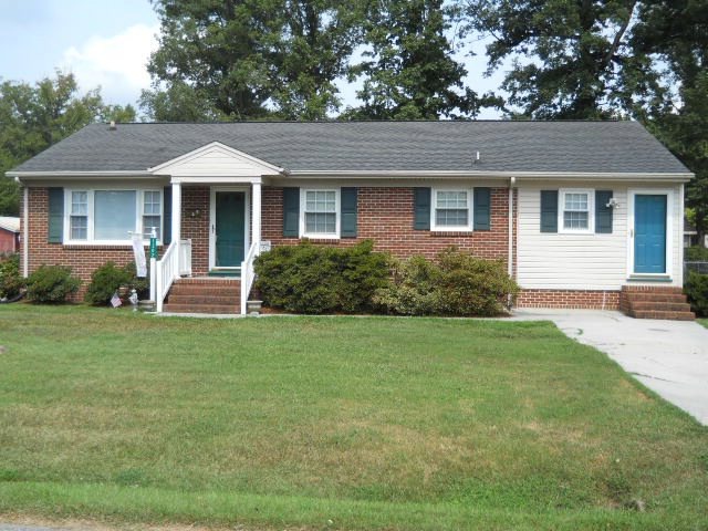 1302 Johnston St, Roanoke Rapids, NC 27870 - photo 1