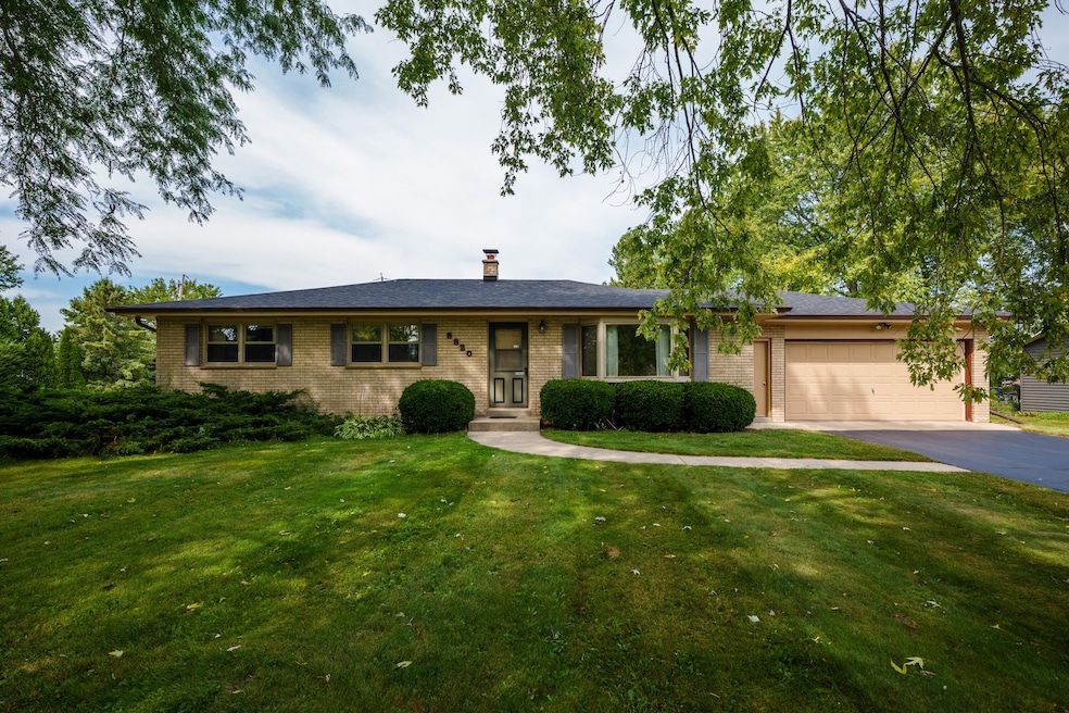 8820 Maplecrest Dr, Mount Pleasant, WI 53406 - photo 1