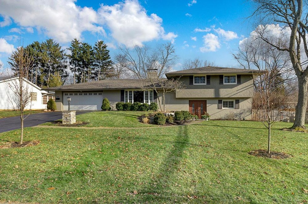 3762_Walhaven-front exterior