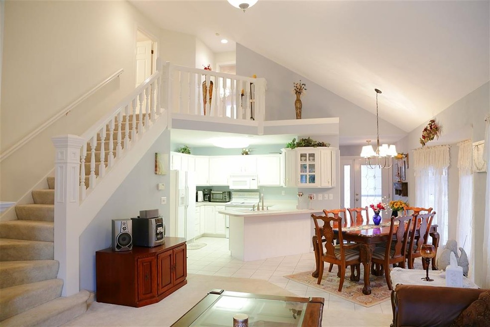 1609 N Lilas Dr, Appleton, WI 54914 - photo 1