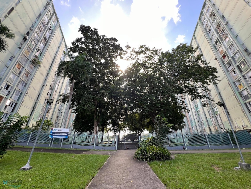 Torre 2 Francia unit 1214, San Juan, PR 00917 - photo 1