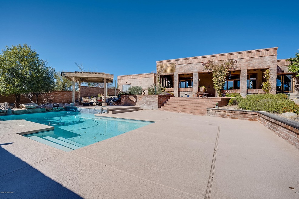 Backyard pool