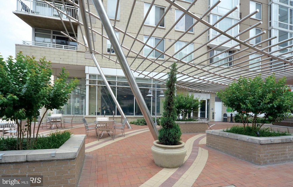 The Crescent unit 607, Silver Spring, MD 20910 - photo 1