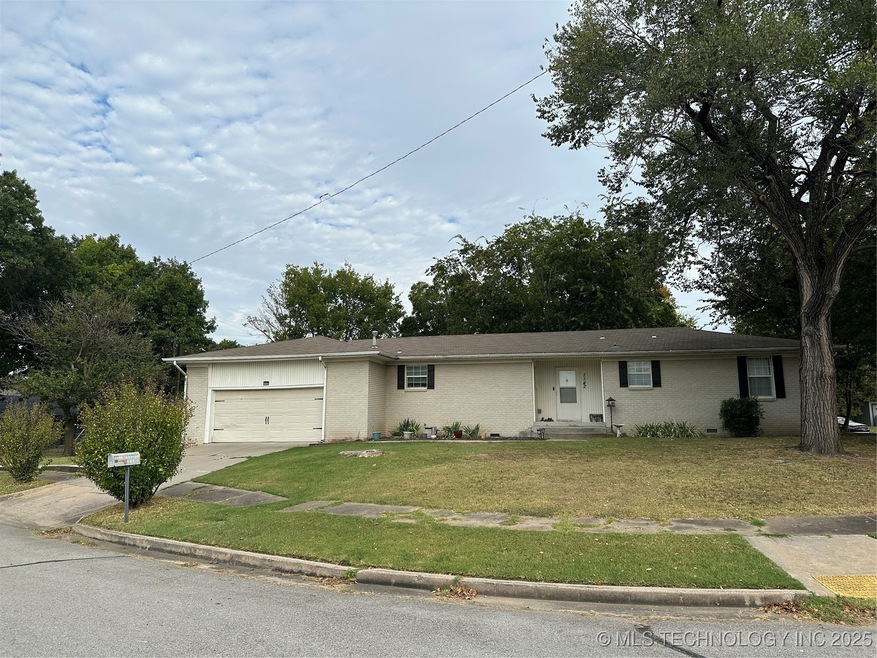 1142 N Hickory Ave, Broken Arrow, OK 74012 - photo 1