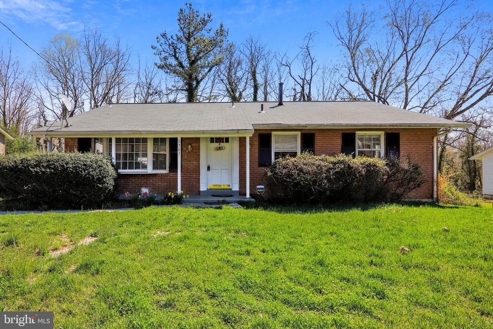 1707 Taylor Ave, Fort Washington, MD 20744 - photo 1